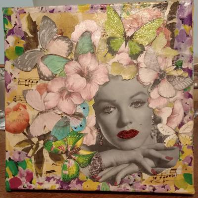 Marilyn sous les fleurs